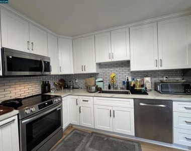 2145 Donald Dr - Photo Thumbnail 1