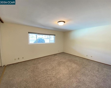 2145 Donald Dr - Photo Thumbnail 10