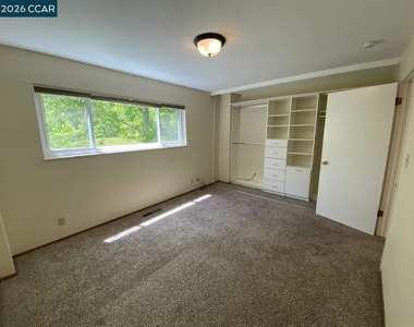 2145 Donald Dr - Photo Thumbnail 18