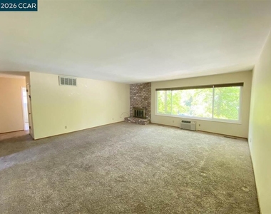 2145 Donald Dr - Photo Thumbnail 9