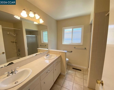 2145 Donald Dr - Photo Thumbnail 4