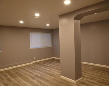 1316 Russell Street - Photo Thumbnail 8