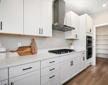 163 Canary Creek Way - Photo Thumbnail 16