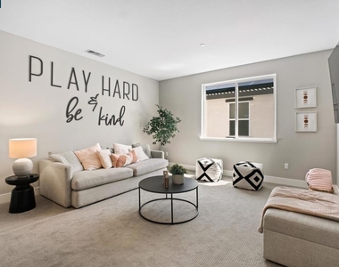 163 Canary Creek Way - Photo Thumbnail 1