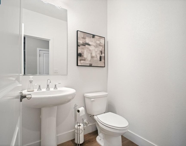 163 Canary Creek Way - Photo Thumbnail 12