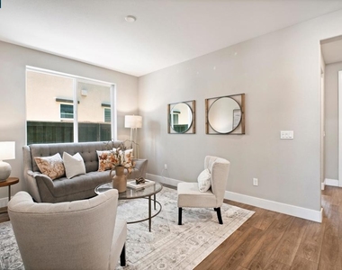 163 Canary Creek Way - Photo Thumbnail 21