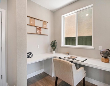 163 Canary Creek Way - Photo Thumbnail 20