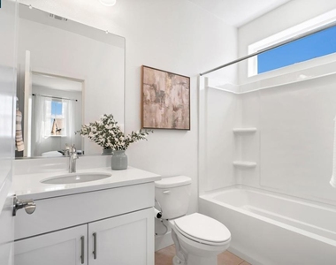 163 Canary Creek Way - Photo Thumbnail 7