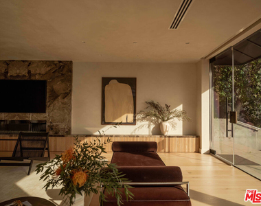 1778 Viewmont Drive - Photo Thumbnail 2