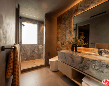 1778 Viewmont Drive - Photo Thumbnail 21