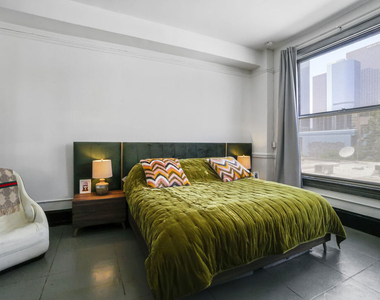 108 W 2nd Street - Photo Thumbnail 18