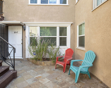 8517 Pickford Street - Photo Thumbnail 4