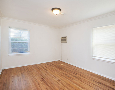 8517 Pickford Street - Photo Thumbnail 13