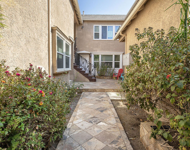 8517 Pickford Street - Photo Thumbnail 3