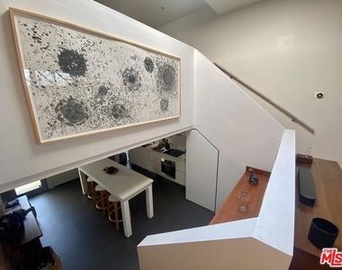1312 Pacific Avenue - Photo Thumbnail 4