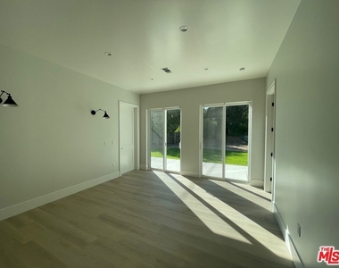 5015 Redwillow Lane - Photo Thumbnail 11