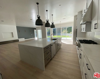 5015 Redwillow Lane - Photo Thumbnail 7