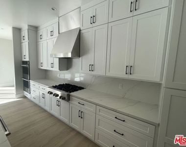 5015 Redwillow Lane - Photo Thumbnail 8