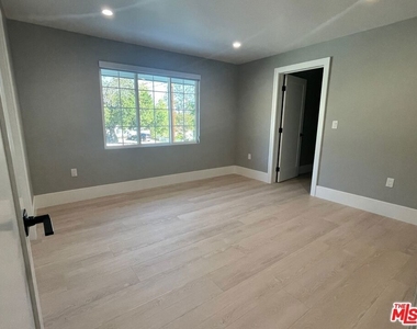 5015 Redwillow Lane - Photo Thumbnail 18
