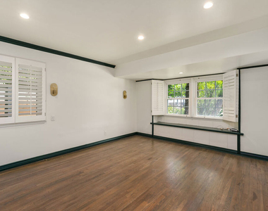 22417 Dolorosa Street - Photo Thumbnail 18