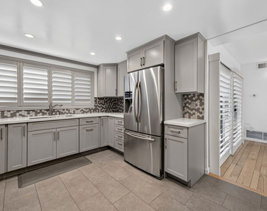 1301 N Flores Street - Photo Thumbnail 14