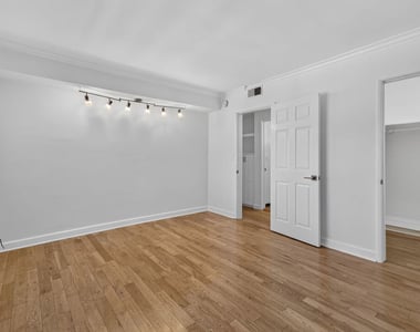 1301 N Flores Street - Photo Thumbnail 19