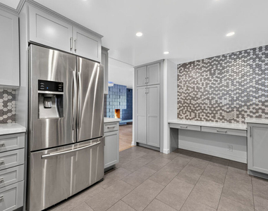 1301 N Flores Street - Photo Thumbnail 15