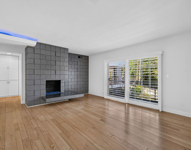 1301 N Flores Street - Photo Thumbnail 9