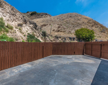 22605 Pacific Coast Highway - Photo Thumbnail 5