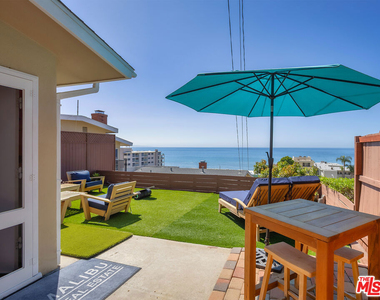 22605 Pacific Coast Highway - Photo Thumbnail 2