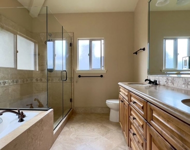 1011 Green Lane - Photo Thumbnail 22