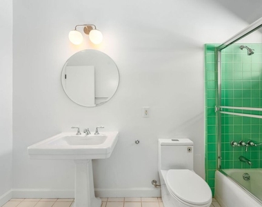 1836 N Doheny Drive - Photo Thumbnail 27