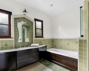 1018 S Stanley Avenue - Photo Thumbnail 21