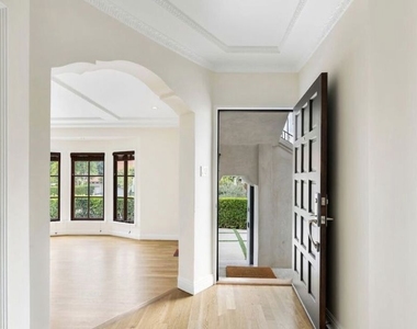 1018 S Stanley Avenue - Photo Thumbnail 1