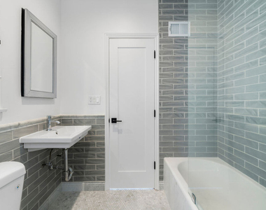 1018 S Stanley Avenue - Photo Thumbnail 18