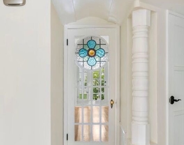 1018 S Stanley Avenue - Photo Thumbnail 12