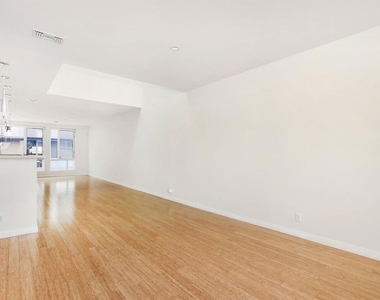 2024 Allesandro Street - Photo Thumbnail 5