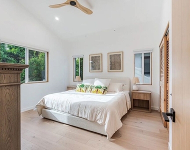 8417 Holy Cross Place - Photo Thumbnail 19