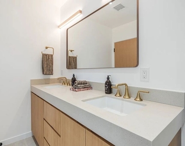 8417 Holy Cross Place - Photo Thumbnail 22