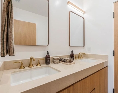 8417 Holy Cross Place - Photo Thumbnail 25