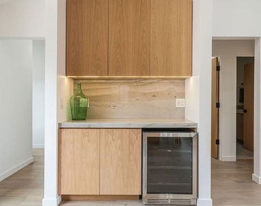 8417 Holy Cross Place - Photo Thumbnail 13