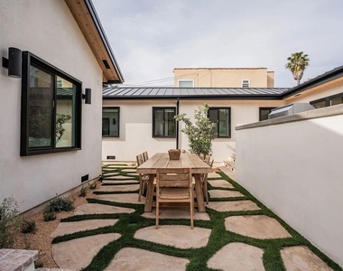 8417 Holy Cross Place - Photo Thumbnail 31
