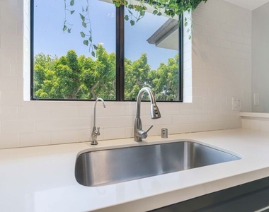 5000 S Centinela Avenue - Photo Thumbnail 9
