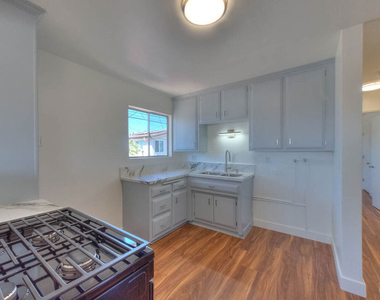 8468 Halldale Avenue - Photo Thumbnail 11