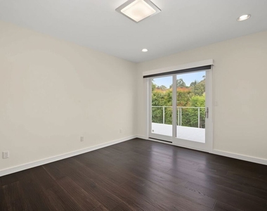 175 Barlock Avenue - Photo Thumbnail 22