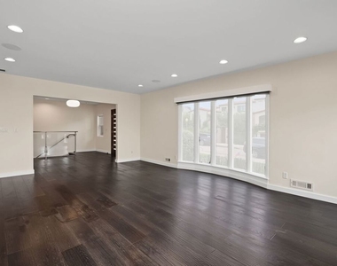 175 Barlock Avenue - Photo Thumbnail 8