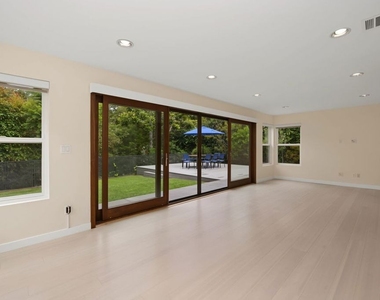 175 Barlock Avenue - Photo Thumbnail 35