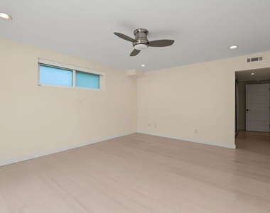 175 Barlock Avenue - Photo Thumbnail 41