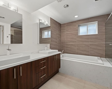 175 Barlock Avenue - Photo Thumbnail 36