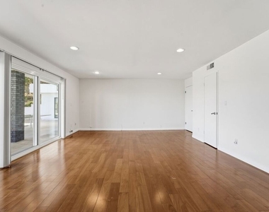 3329 Dona Rosa Drive - Photo Thumbnail 21